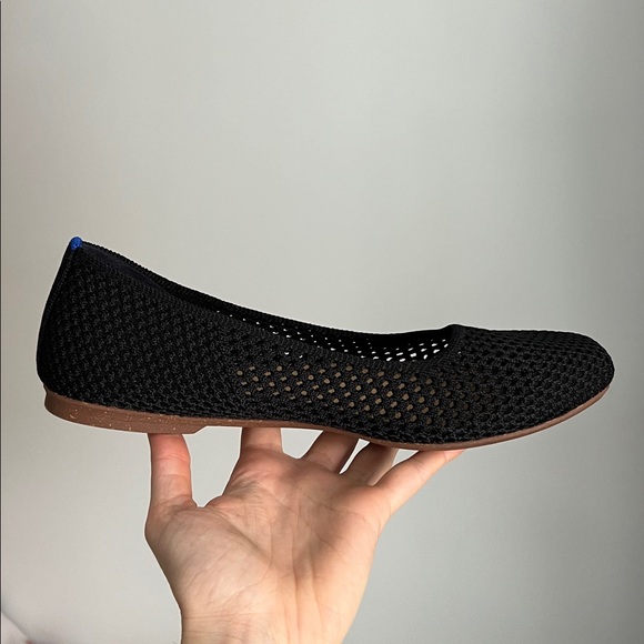Tried on 1x Rothy’s in love insole the max square honeycomb mesh black loafers - Picture 8 of 9
